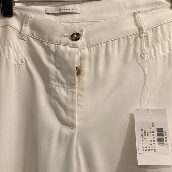Victor Victoria, New with tags white pants - Picture 9 of 16
